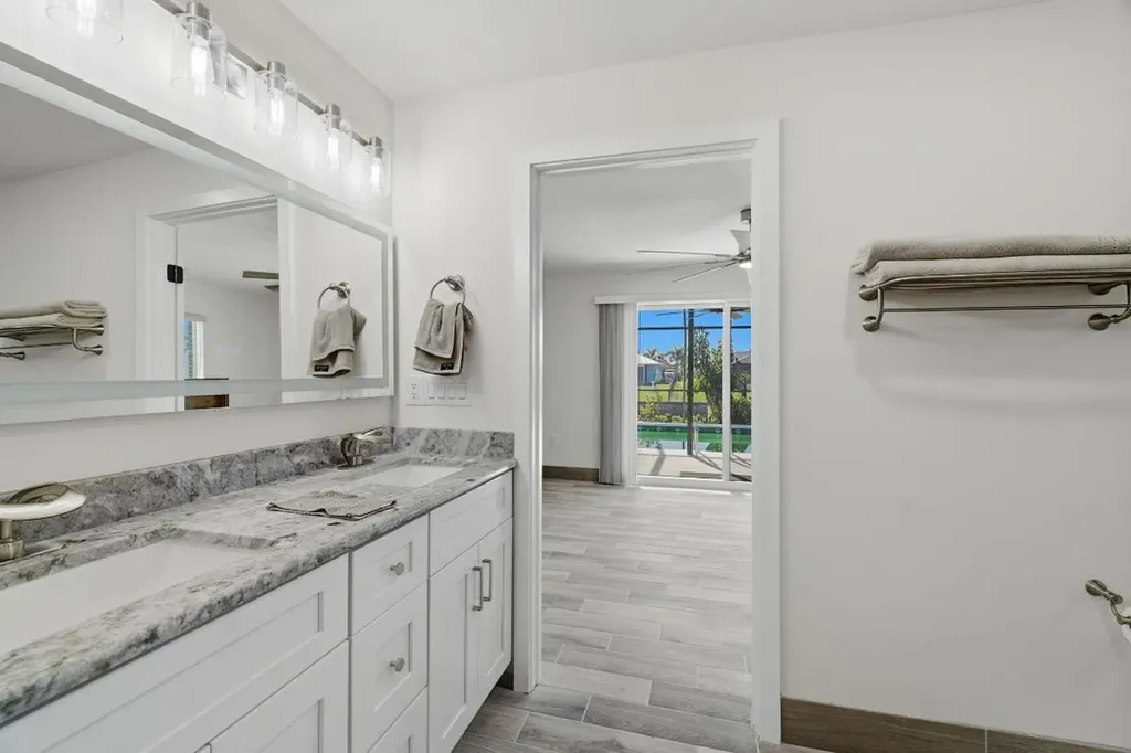 1636 SE 39th Street Cape Coral FL 33904