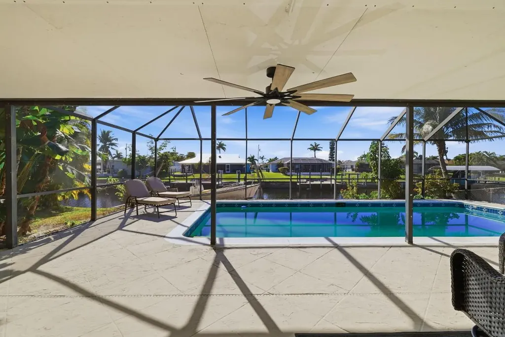 1636 SE 39th Street Cape Coral FL 33904