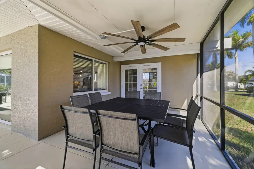 1636 SE 39th Street Cape Coral FL 33904