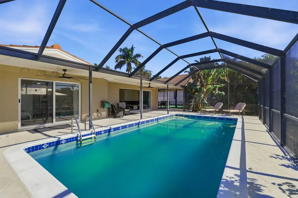 1636 SE 39th Street Cape Coral FL 33904