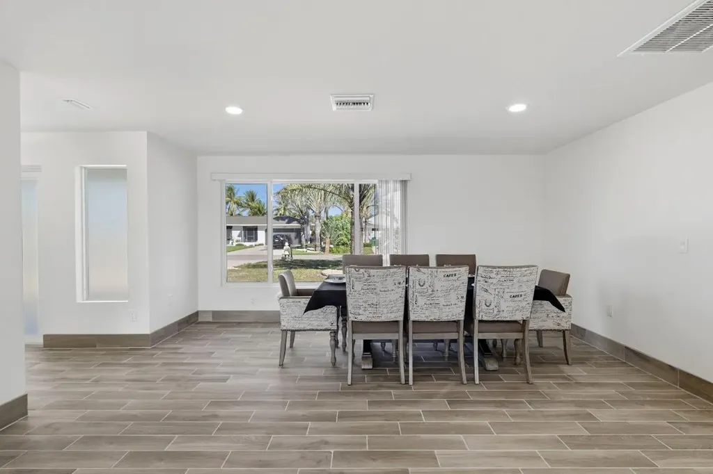1636 SE 39th Street Cape Coral FL 33904