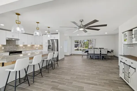 1636 SE 39th Street Cape Coral FL 33904