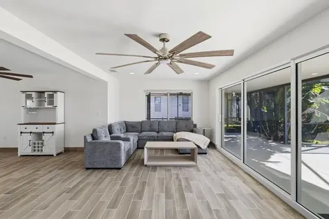 1636 SE 39th Street Cape Coral FL 33904