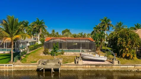1636 SE 39th Street Cape Coral FL 33904