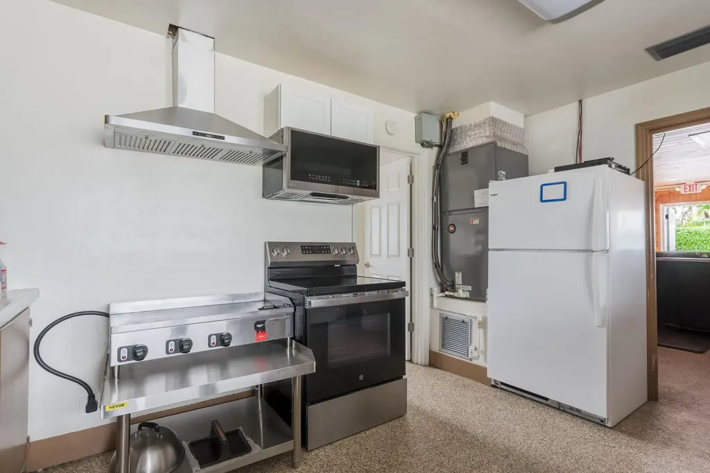 945 Miner Road Lake Worth FL 33462
