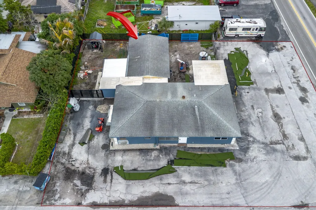 945 Miner Road Lake Worth FL 33462