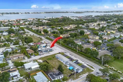 945 Miner Road Lake Worth FL 33462