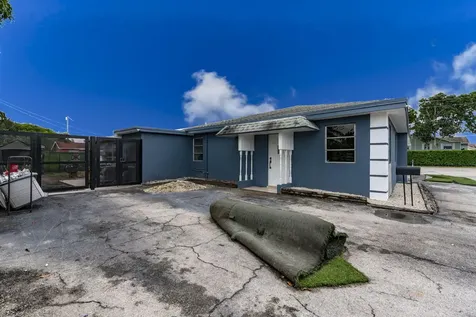 945 Miner Road Lake Worth FL 33462