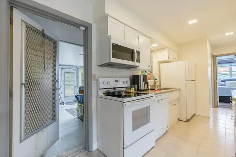 945 Miner Road Lake Worth FL 33462