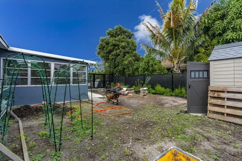 945 Miner Road Lake Worth FL 33462