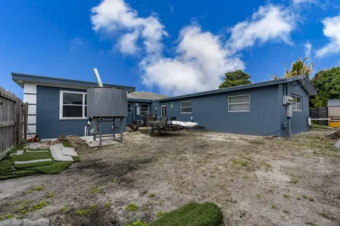 945 Miner Road Lake Worth FL 33462