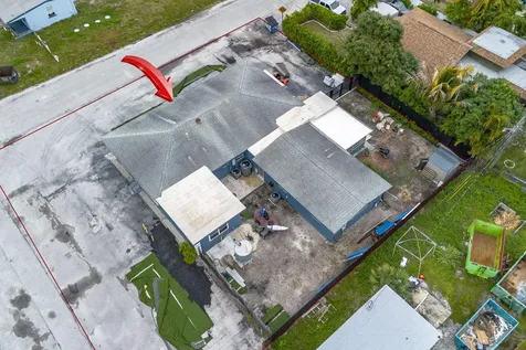 945 Miner Road Lake Worth FL 33462