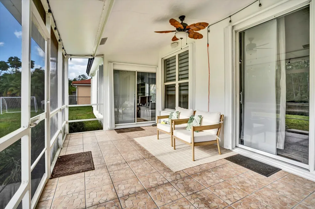 112 Cocoplum Circle Royal Palm Beach FL 33411