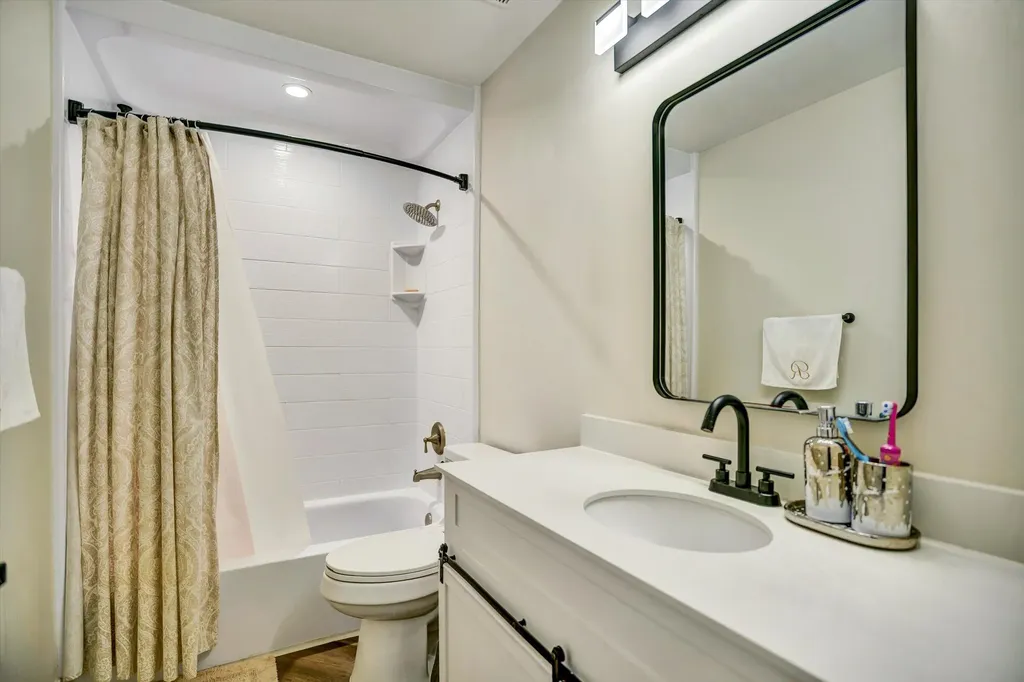 112 Cocoplum Circle Royal Palm Beach FL 33411