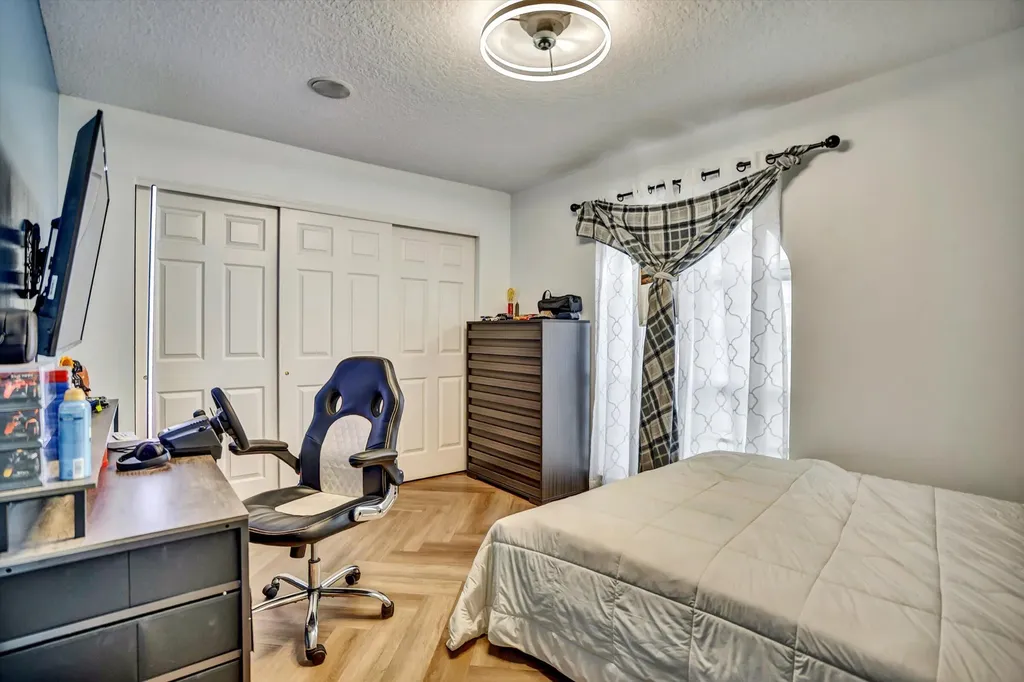 112 Cocoplum Circle Royal Palm Beach FL 33411