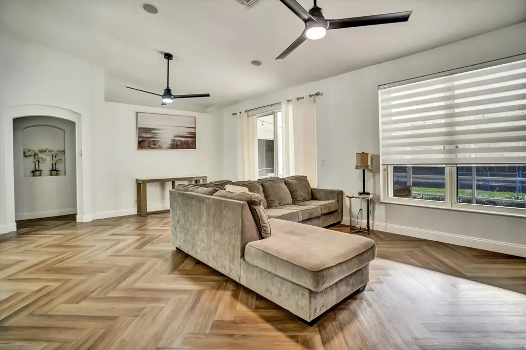 112 Cocoplum Circle Royal Palm Beach FL 33411