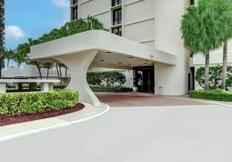 5380 N Ocean Drive Singer Island FL 33404