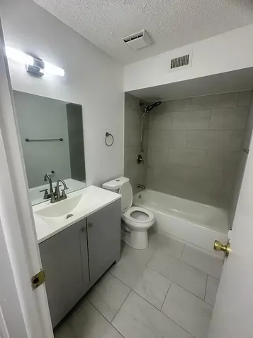 8560 NE Pineverde Lane Jacksonville FL 32244