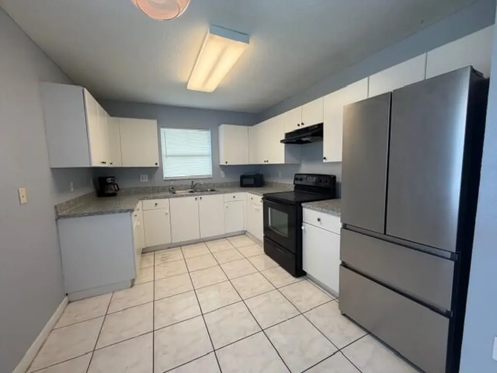 3282 NW 75th Way Davie FL 33024