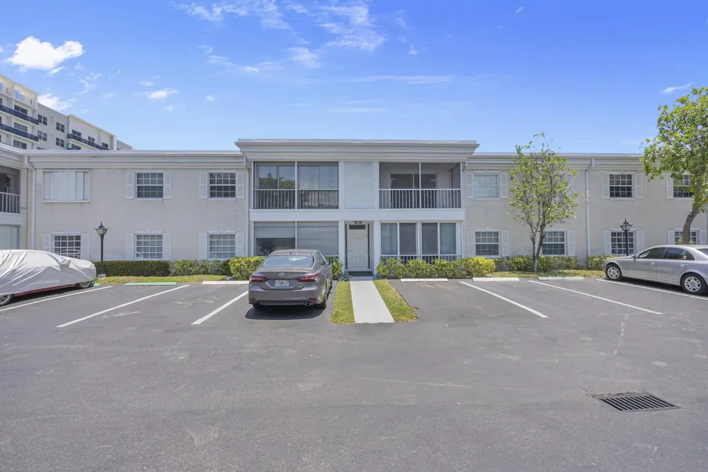 6487 Bay Club Drive Fort Lauderdale FL 33308