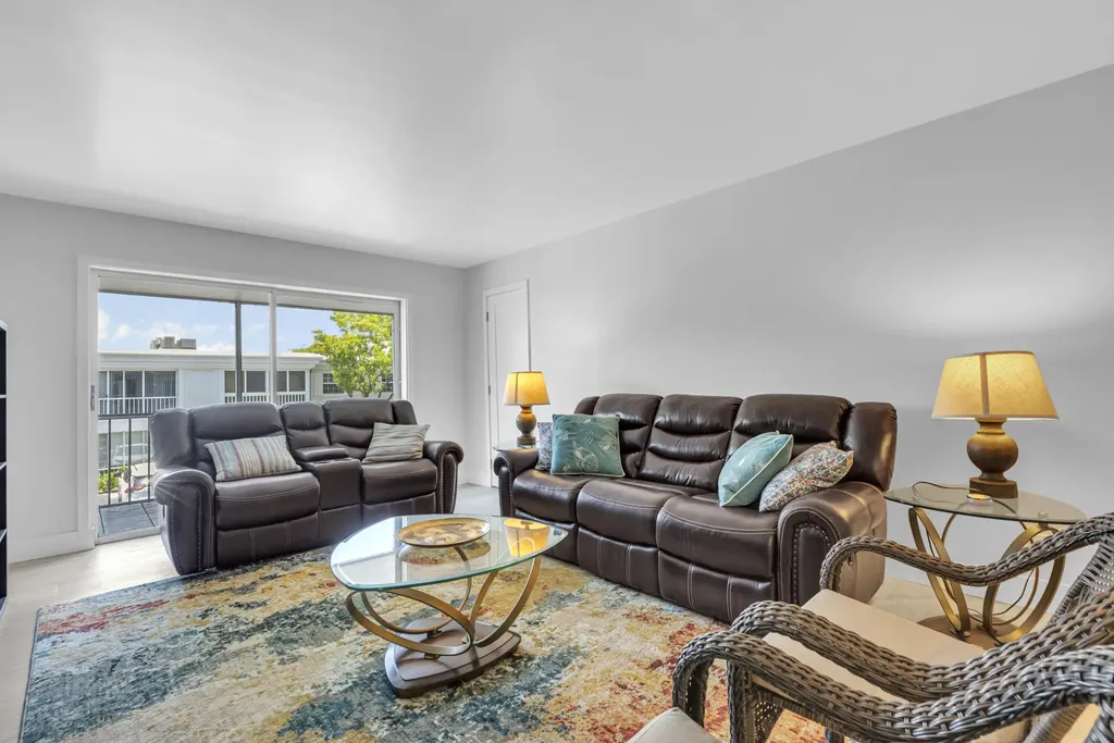 6487 Bay Club Drive Fort Lauderdale FL 33308