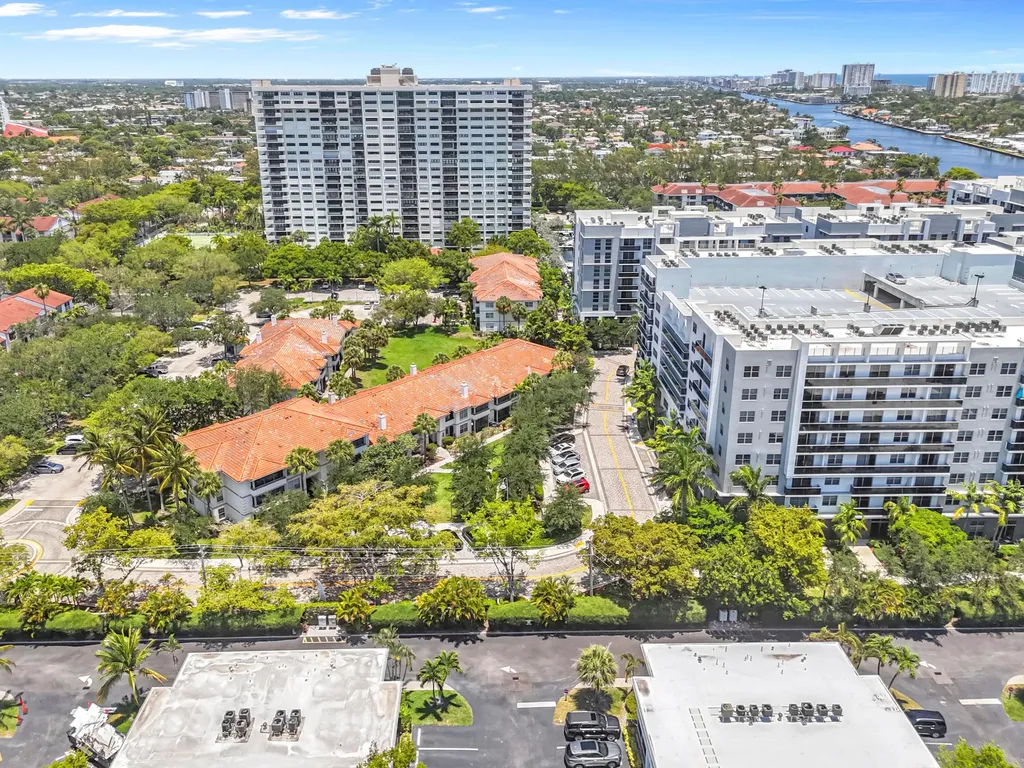 6487 Bay Club Drive Fort Lauderdale FL 33308