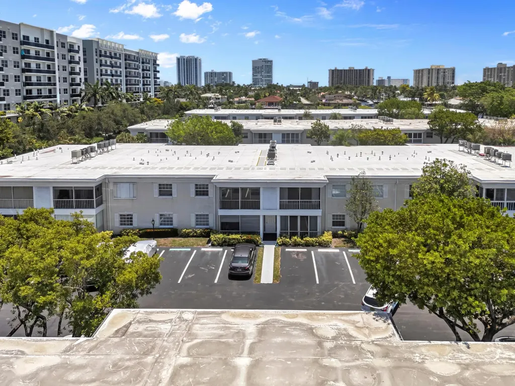 6487 Bay Club Drive Fort Lauderdale FL 33308