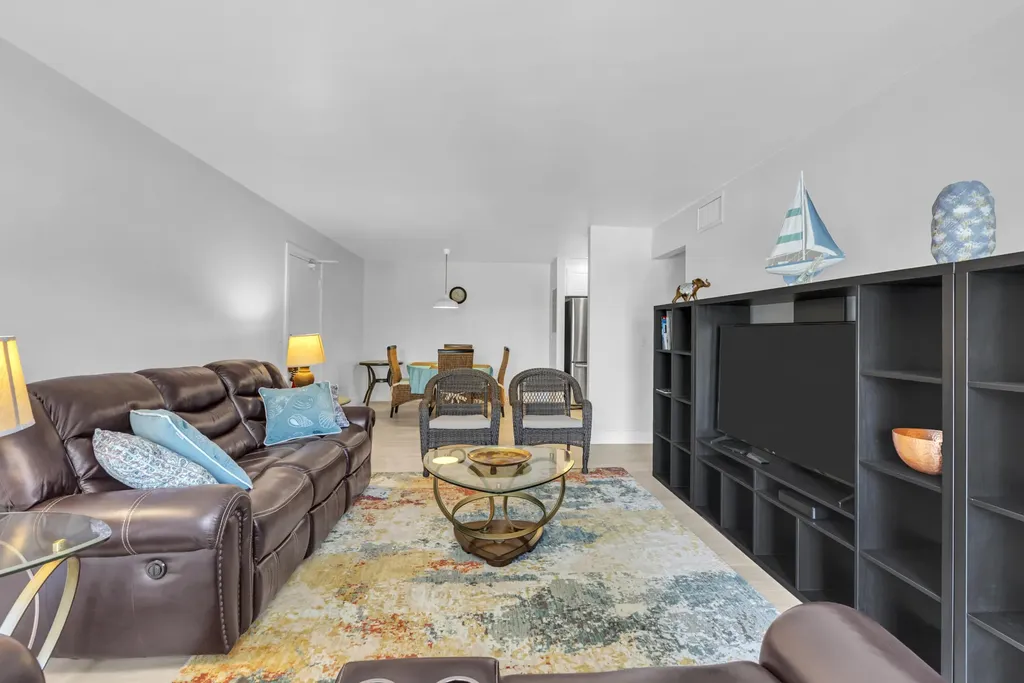 6487 Bay Club Drive Fort Lauderdale FL 33308
