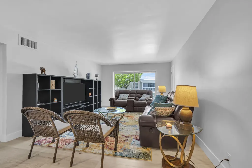 6487 Bay Club Drive Fort Lauderdale FL 33308