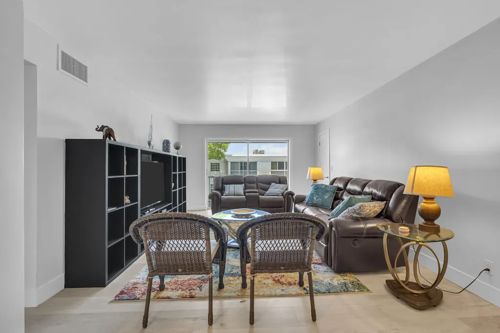6487 Bay Club Drive Fort Lauderdale FL 33308