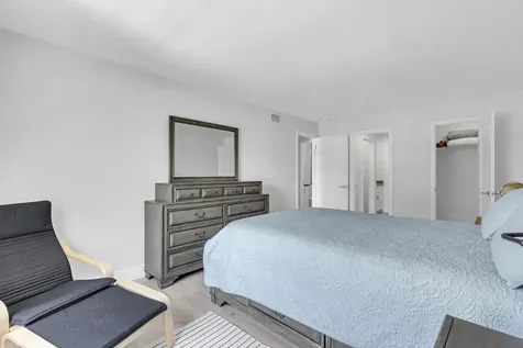 6487 Bay Club Drive Fort Lauderdale FL 33308