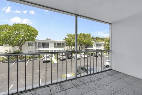 6487 Bay Club Drive Fort Lauderdale FL 33308