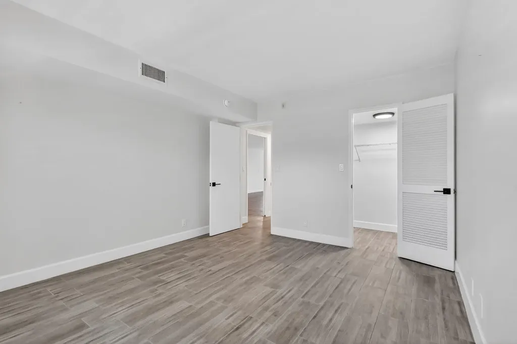 545 Oaks Lane Pompano Beach FL 33069
