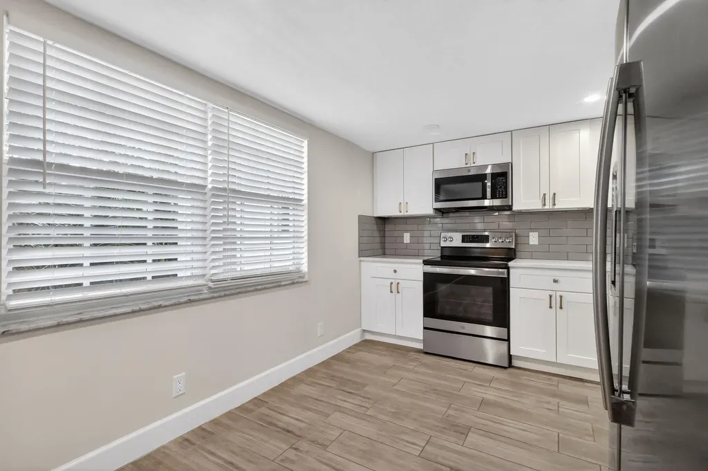 545 Oaks Lane Pompano Beach FL 33069