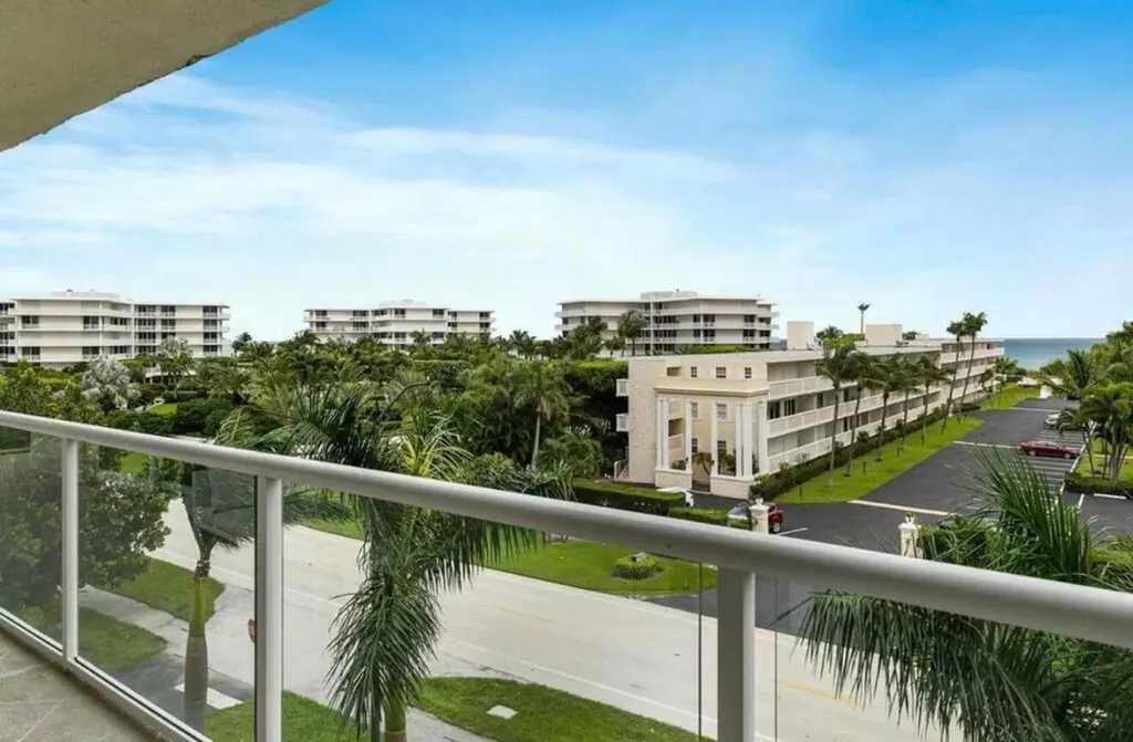 2560 S Ocean Boulevard Palm Beach FL 33480