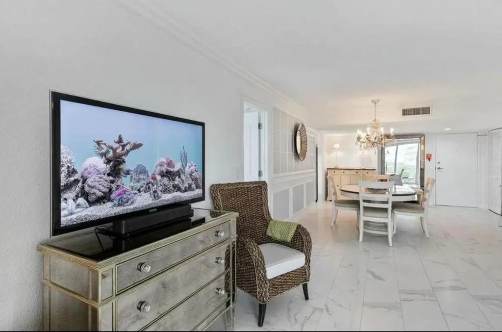 2560 S Ocean Boulevard Palm Beach FL 33480