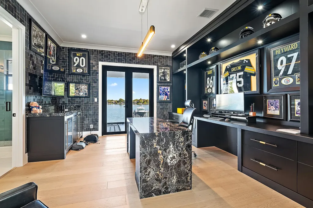 9 Bamboo Lane Jupiter FL 33458