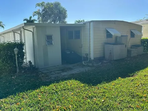 8435 E Club Road Boca Raton FL 33433