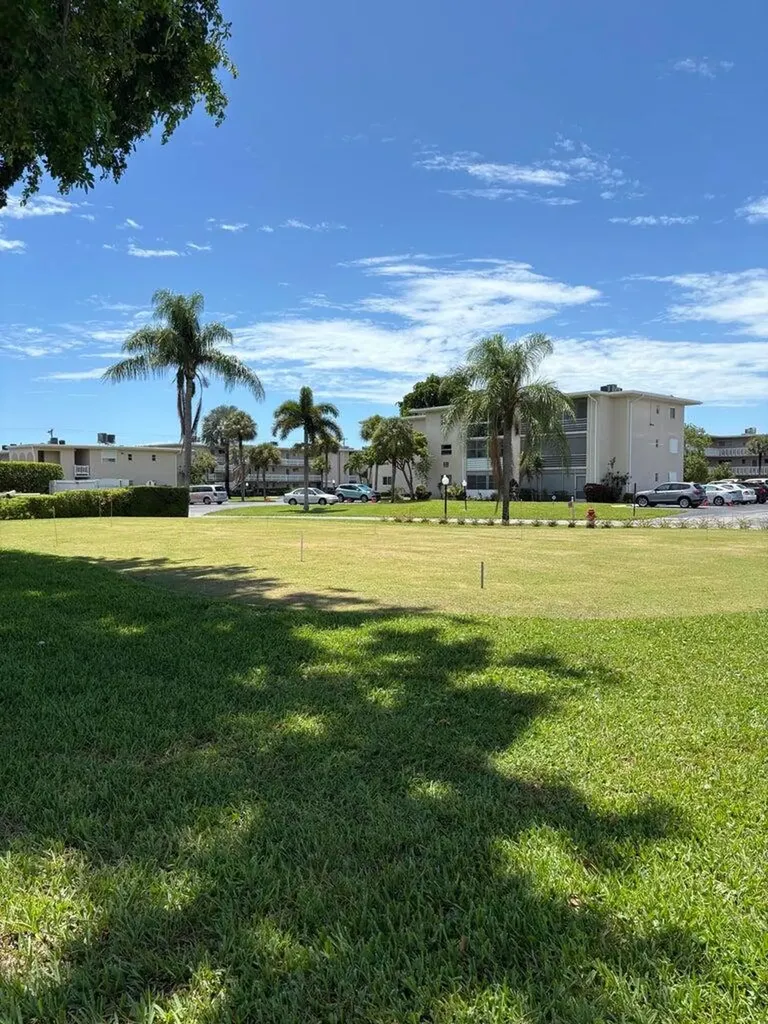 2770 S Garden Drive Lake Worth FL 33461