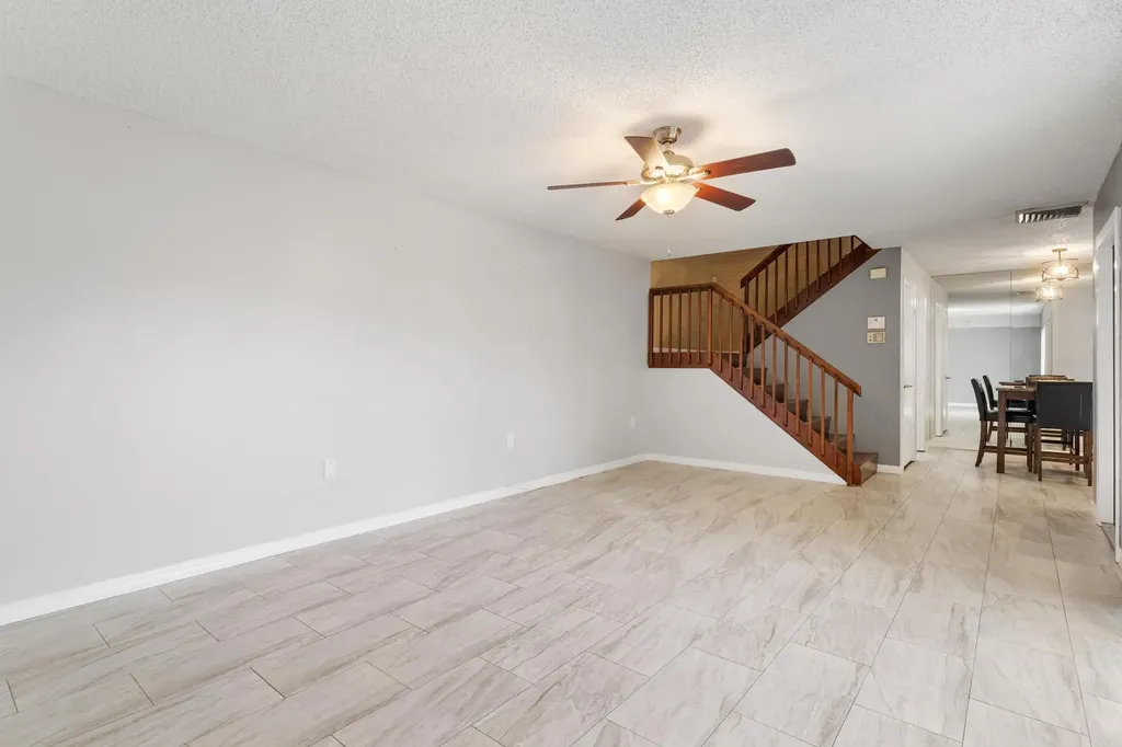 2410 24th Way West Palm Beach FL 33407
