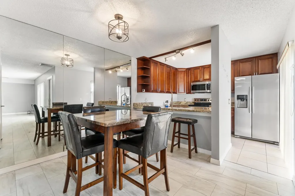 2410 24th Way West Palm Beach FL 33407