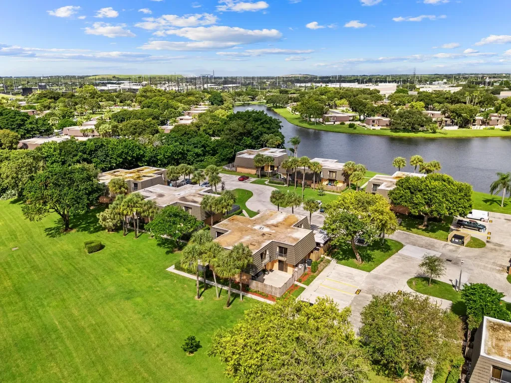 2410 24th Way West Palm Beach FL 33407