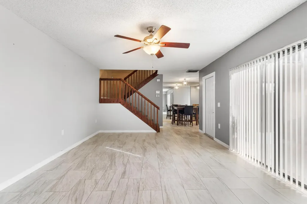 2410 24th Way West Palm Beach FL 33407