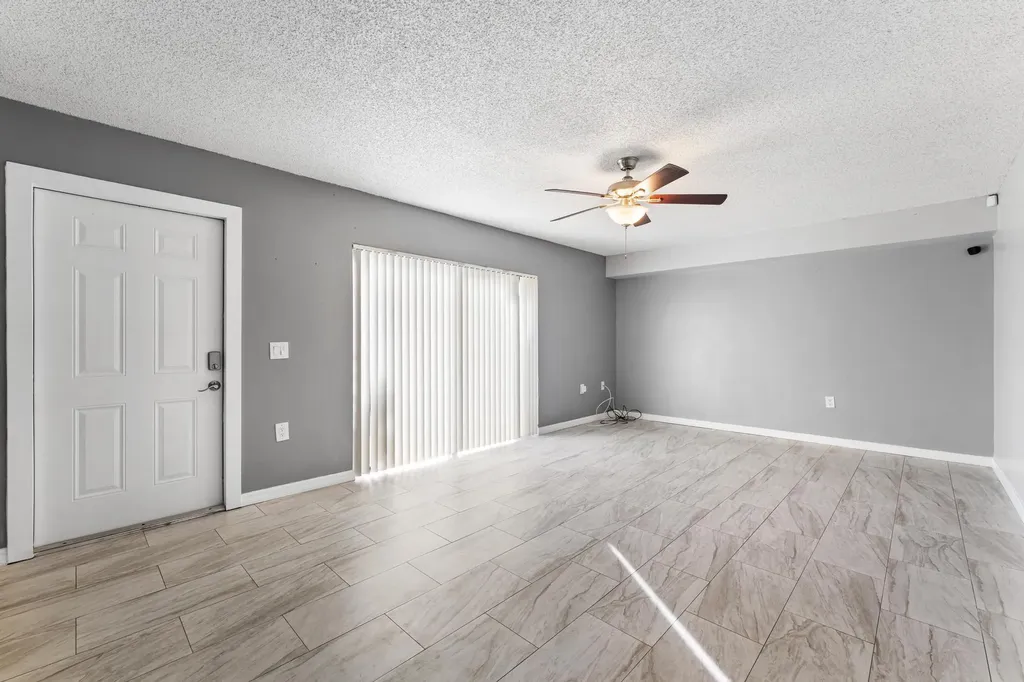 2410 24th Way West Palm Beach FL 33407