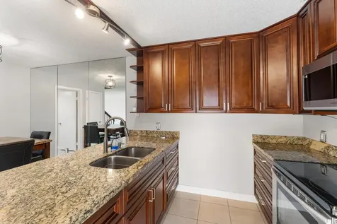 2410 24th Way West Palm Beach FL 33407