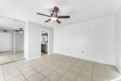 2410 24th Way West Palm Beach FL 33407