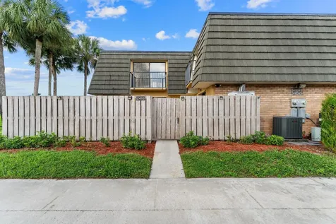 2410 24th Way West Palm Beach FL 33407