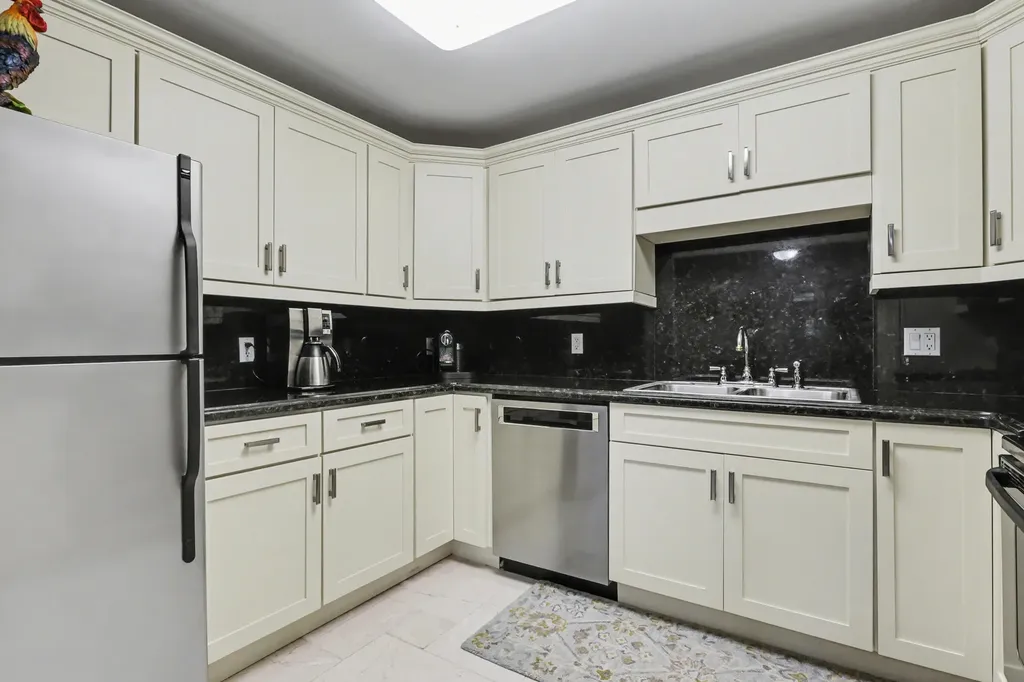 129 S Golfview Road Lake Worth Beach FL 33460