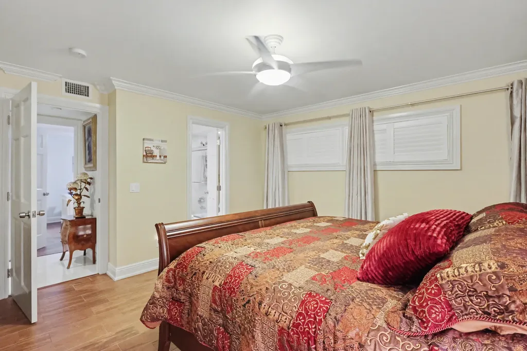 129 S Golfview Road Lake Worth Beach FL 33460
