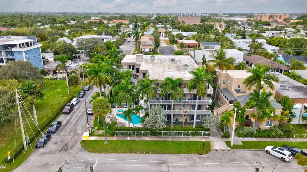 129 S Golfview Road Lake Worth Beach FL 33460